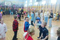 26fe33d2-b583-43e1-a50b-e0f87ce95275