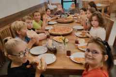 379653390_2606818699456292_59983800959870095_n